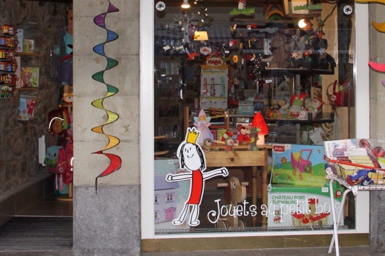 Jouets au petit bois 1 768x511